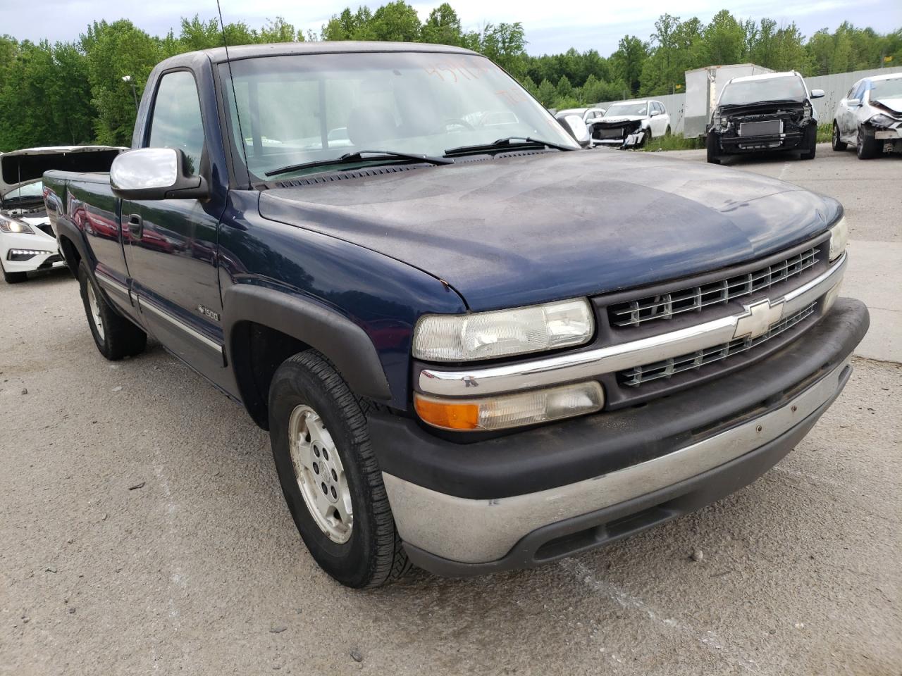 CHEVROLET SILVERADO 2000 with VIN 1GCEC14T1YE186198 - Photo from auction