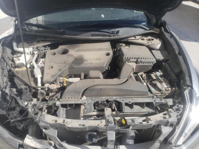 Photo 7 from auction – 2017 NISSAN ALTIMA 2.5 with VIN 1N4AL3AP4HC174064