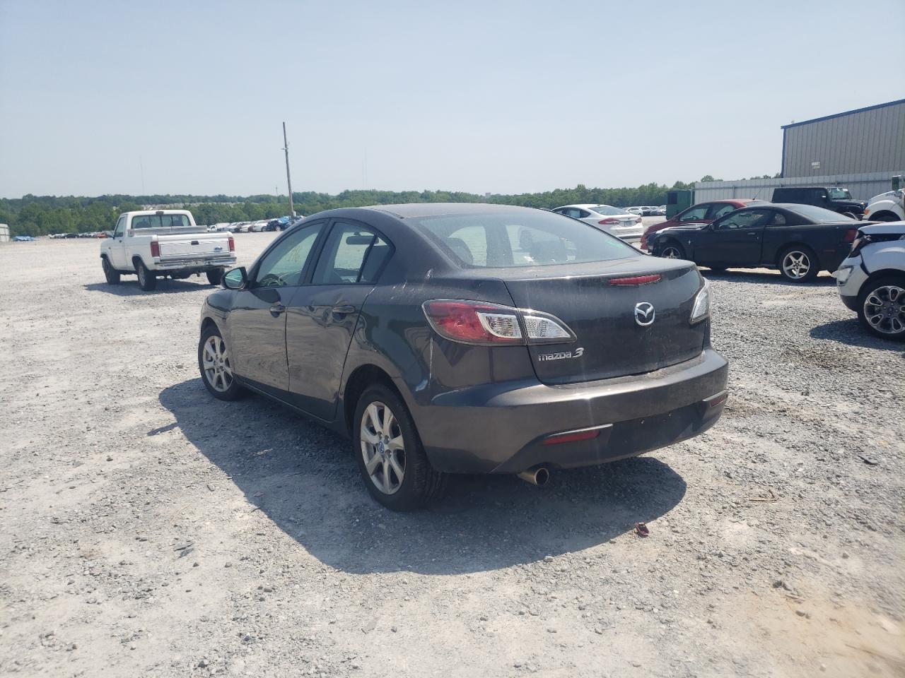 Photo 3 from auction – 2010 MAZDA MAZDA3 I with VIN JM1BL1SF0A1109786