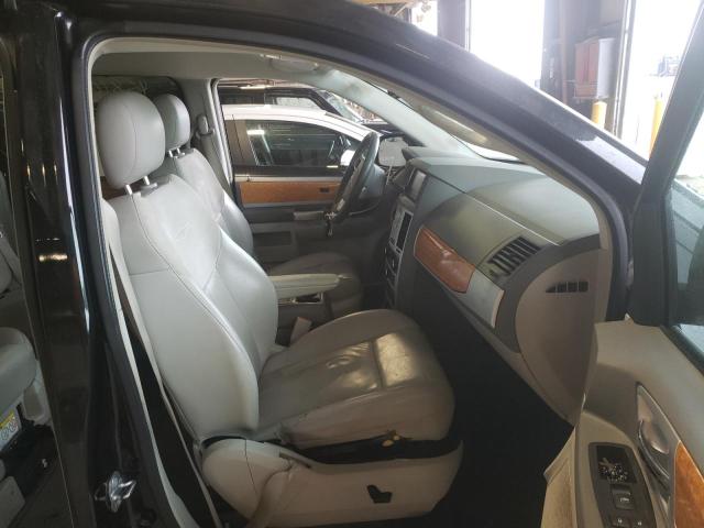 Photo 5 from auction – 2010 CHRYSLER TOWN & COU with VIN 2A4RR6DX3AR186531