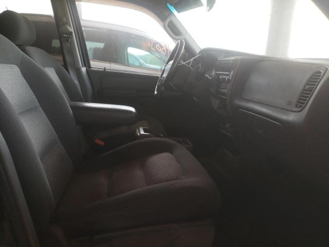 Photo 5 from auction – 2004 FORD EXPLORER S with VIN 1FMZU67K84UA90109