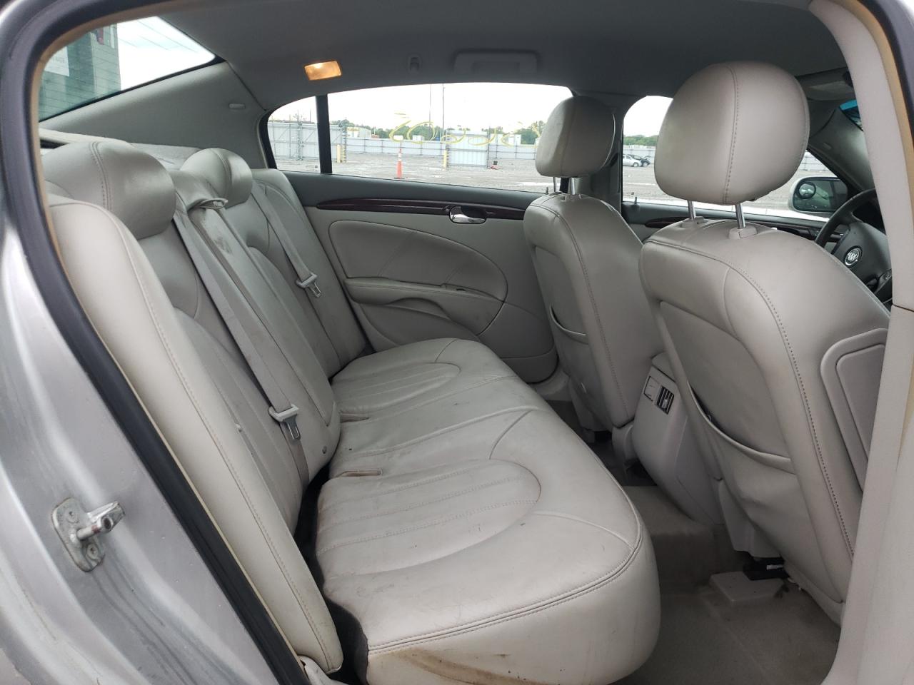 صورة رقم 6 من المزاد - 2008 BUICK LUCERNE CX مع VIN 1G4HD57268U104889