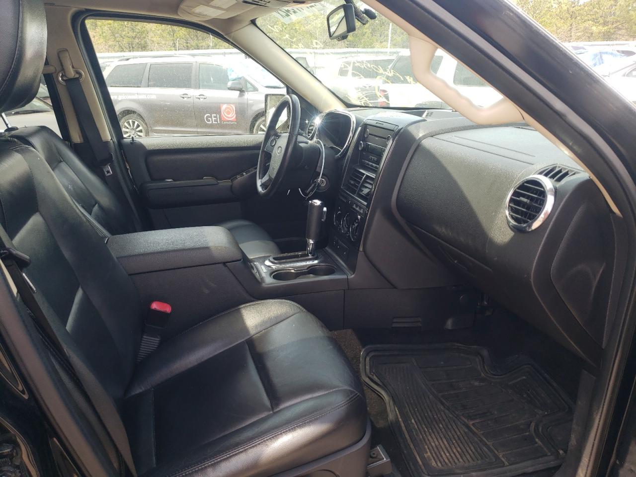 Photo 5 from auction – 2010 FORD EXPLORER with VIN 1FMEU7DE5AUA61052