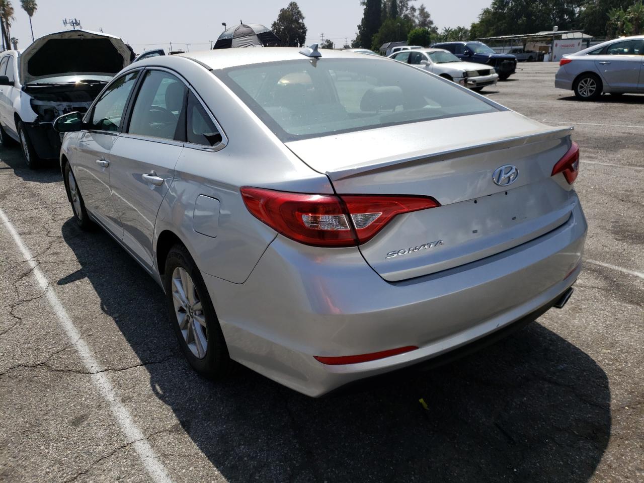 Photo 3 from auction – 2016 HYUNDAI SONATA SE with VIN 5NPE24AF0GH272958