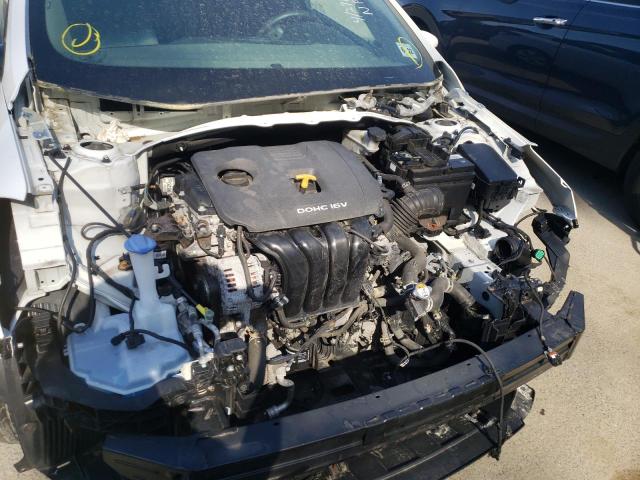 Photo 9 from auction – 2017 KIA FORTE LX with VIN 3KPFK4A76HE096002