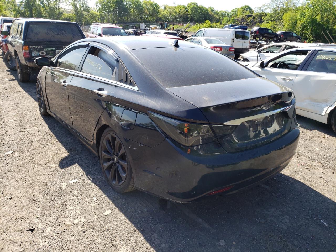 Photo 3 from auction – 2011 HYUNDAI SONATA SE with VIN 5NPEC4AB0BH236027