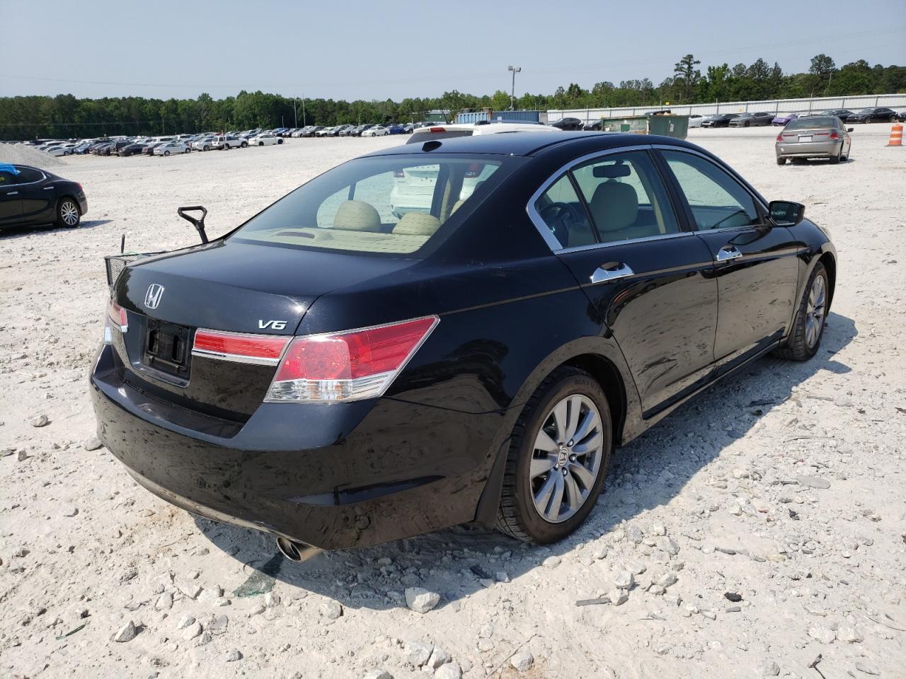 Photo 14 from auction – 2011 HONDA ACCORD with VIN 1HGCP3F8XBA018737