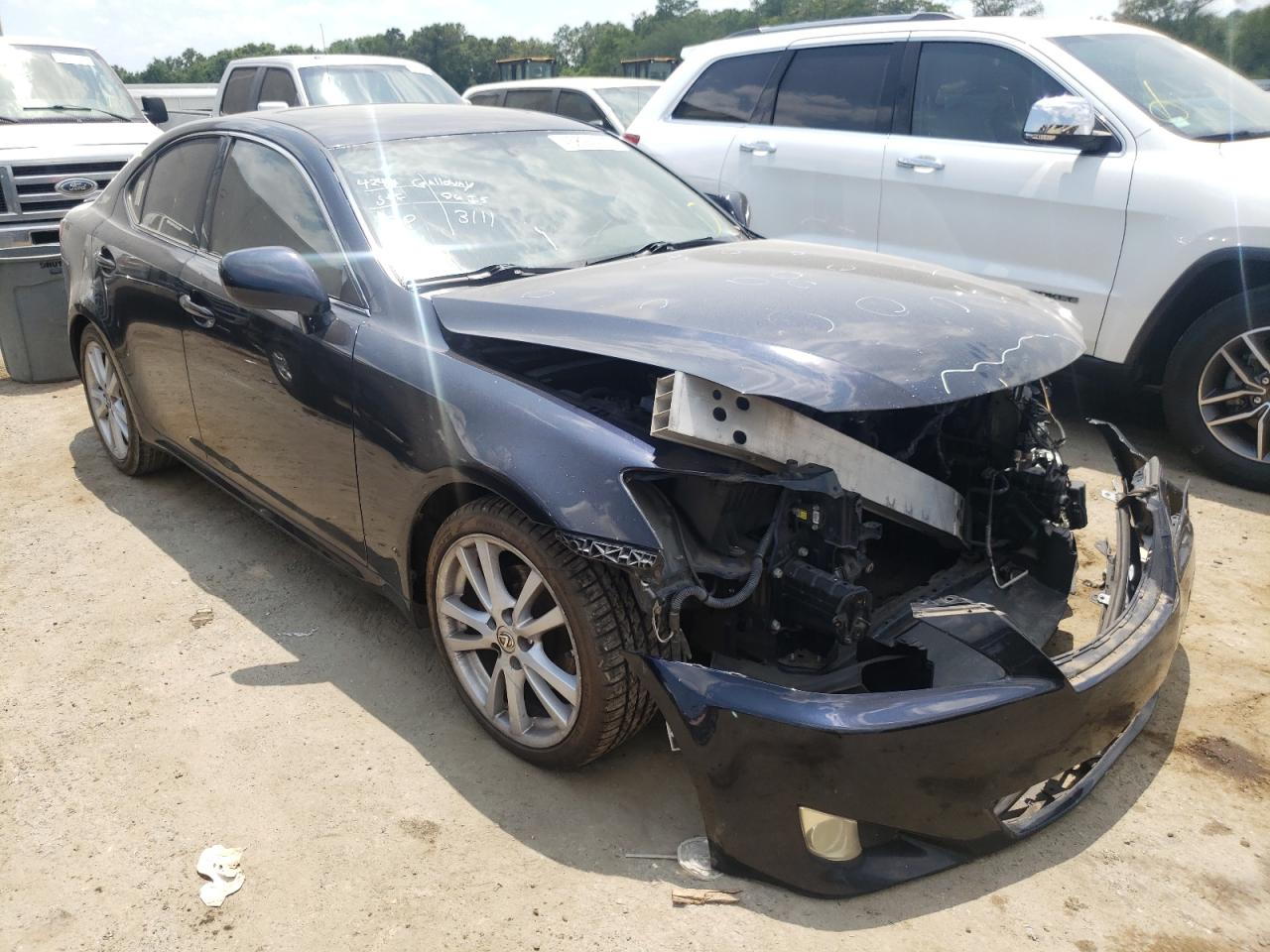 LEXUS IS 250 2006 with VIN JTHBK262065009136 - Photo from auction