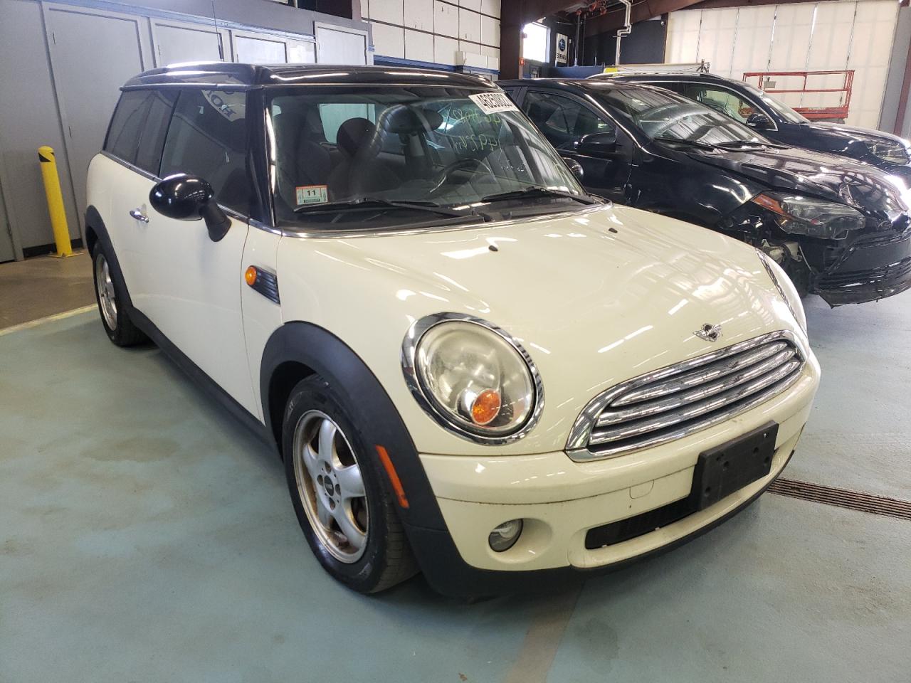 MINI COOPER CLU 2009 with VIN WMWML33549TN69296 - Photo from auction