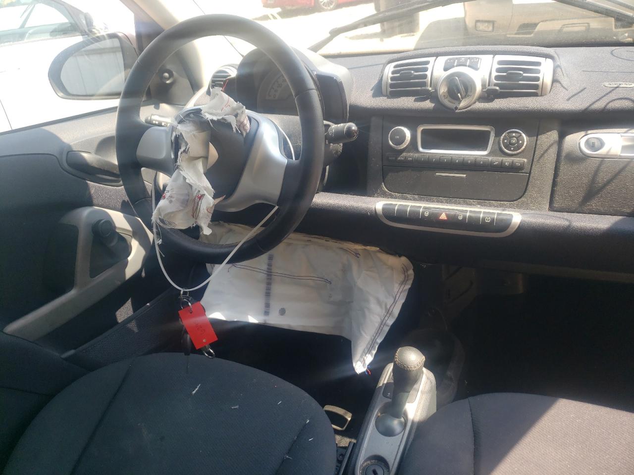 Photo 9 from auction – 2011 SMART FORTWO PUR with VIN WMEEJ3BA4BK447658