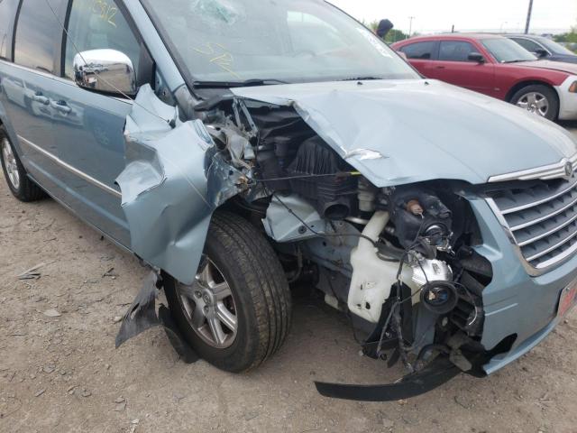 Photo 9 from auction – 2010 CHRYSLER TOWN & COU with VIN 2A4RR5DX9AR193543