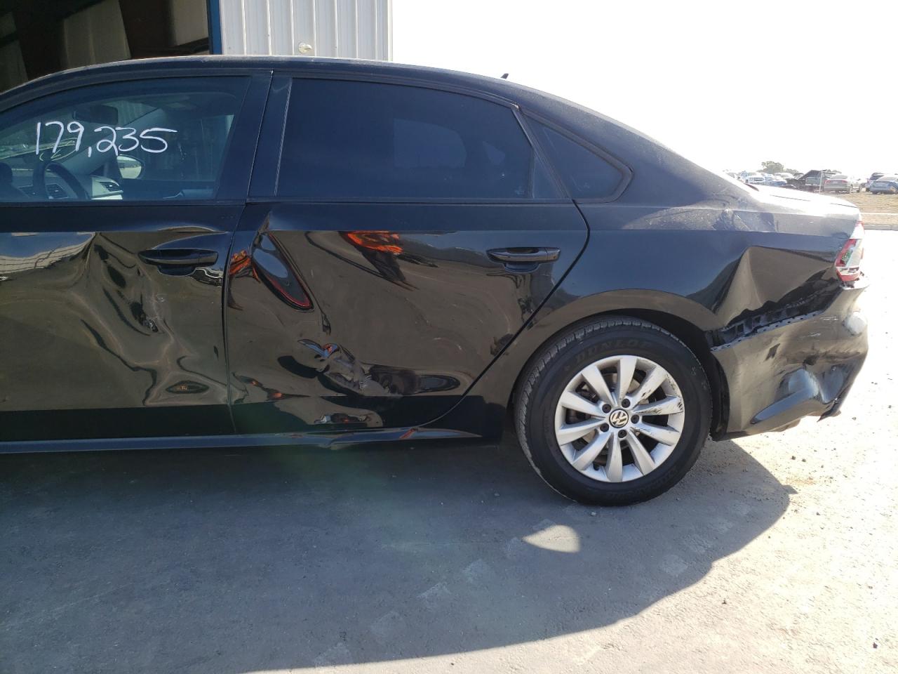 Photo 9 from auction – 2012 VOLKSWAGEN PASSAT S with VIN 1VWAP7A36CC008041