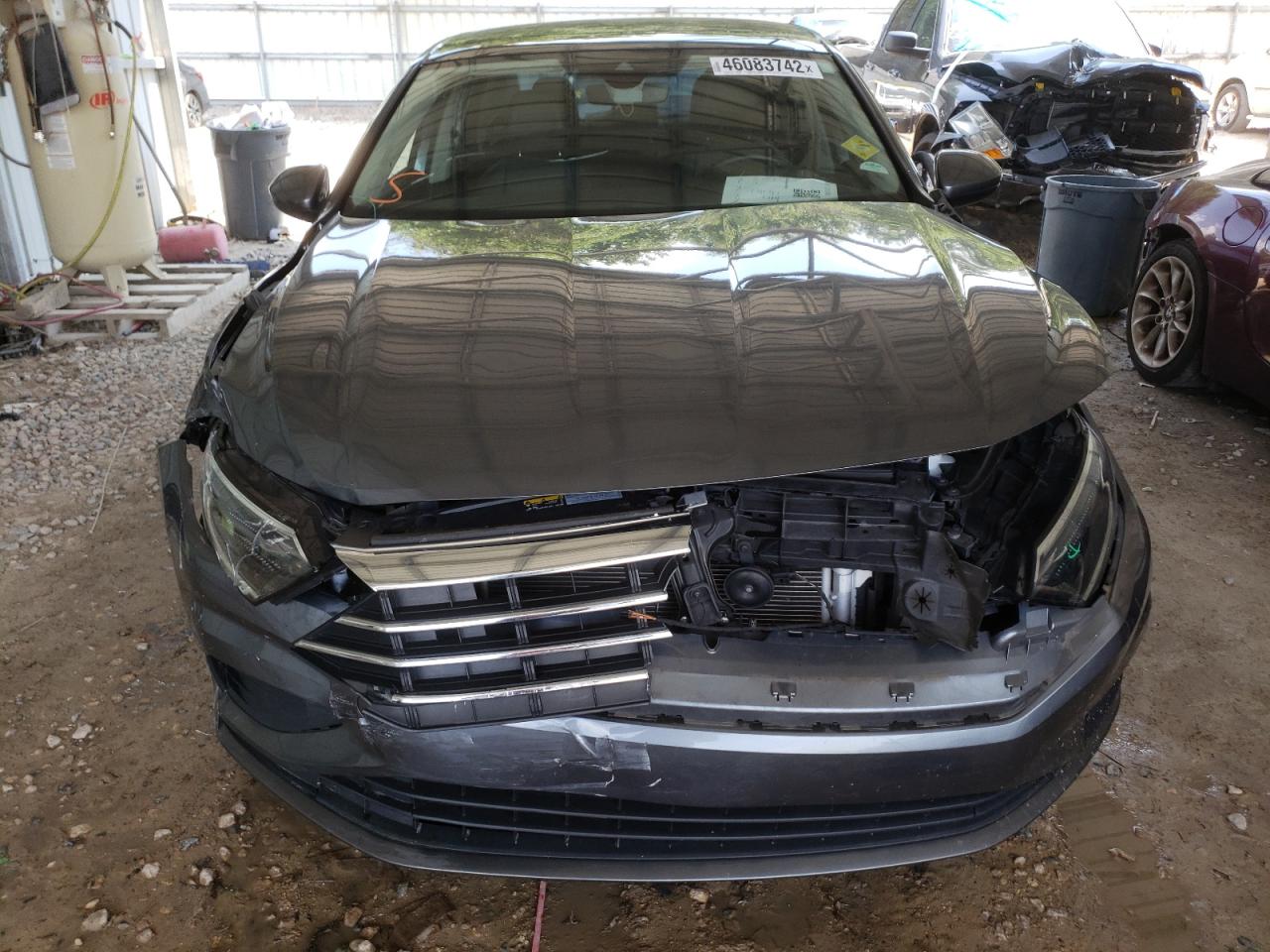 Photo 9 from auction – 2019 VOLKSWAGEN JETTA SEL with VIN 3VWEB7BU8KM196114