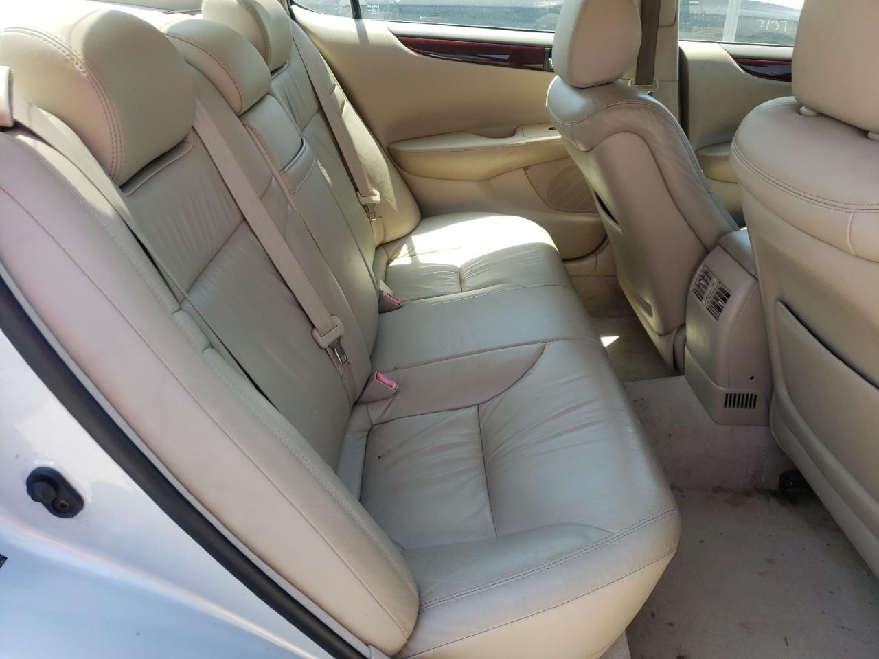 Photo 6 from auction – 2004 LEXUS ES 330 with VIN JTHBA30G745023948