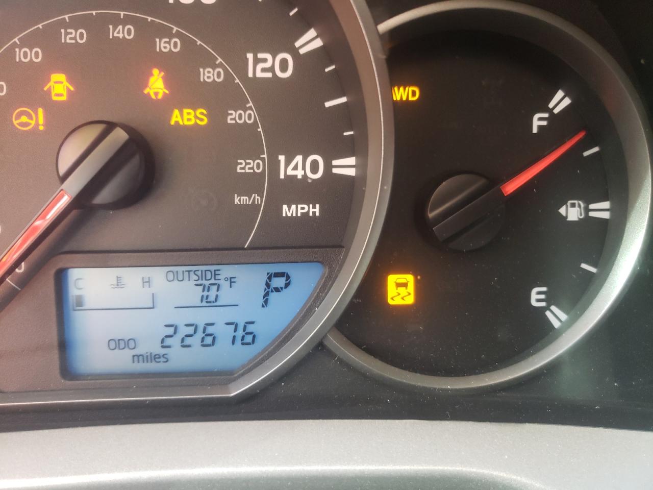 Photo 8 from auction – 2016 TOYOTA RAV4 LE with VIN 2T3BFREV7GW446894