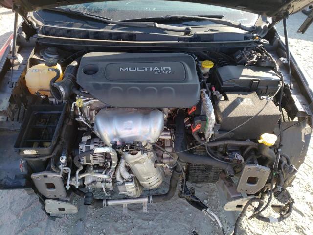 Photo 7 from auction – 2015 CHRYSLER 200 LIMITE with VIN 1C3CCCAB6FN638663