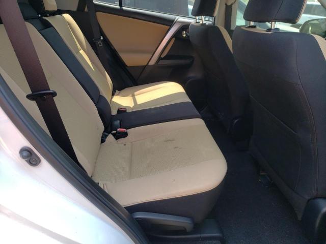 Photo 6 from auction – 2017 TOYOTA RAV4 XLE with VIN JTMWFREVXHD107031