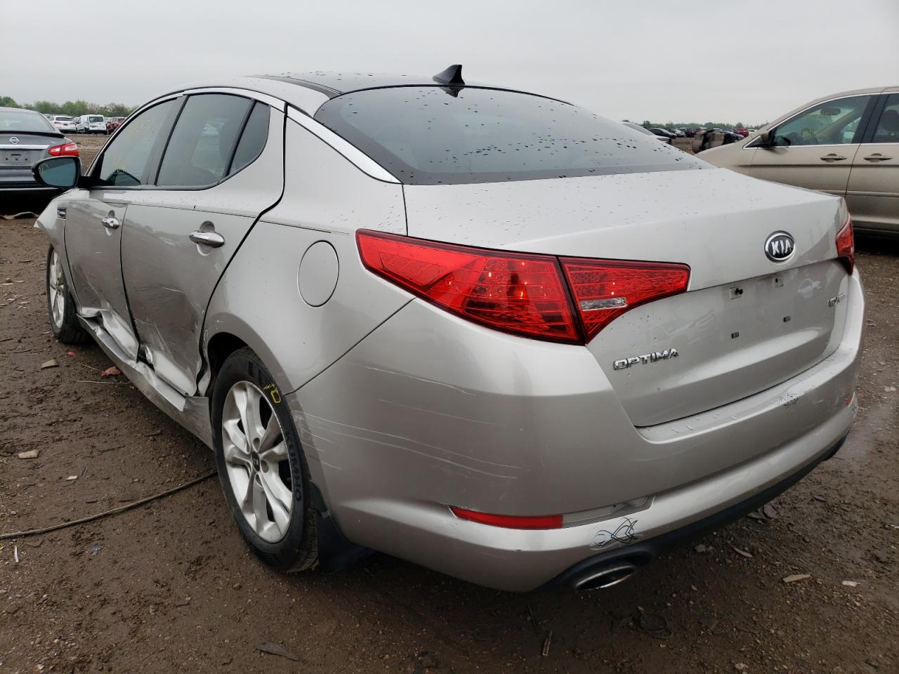 Photo 3 from auction – 2011 KIA OPTIMA EX with VIN KNAGN4A76B5115384