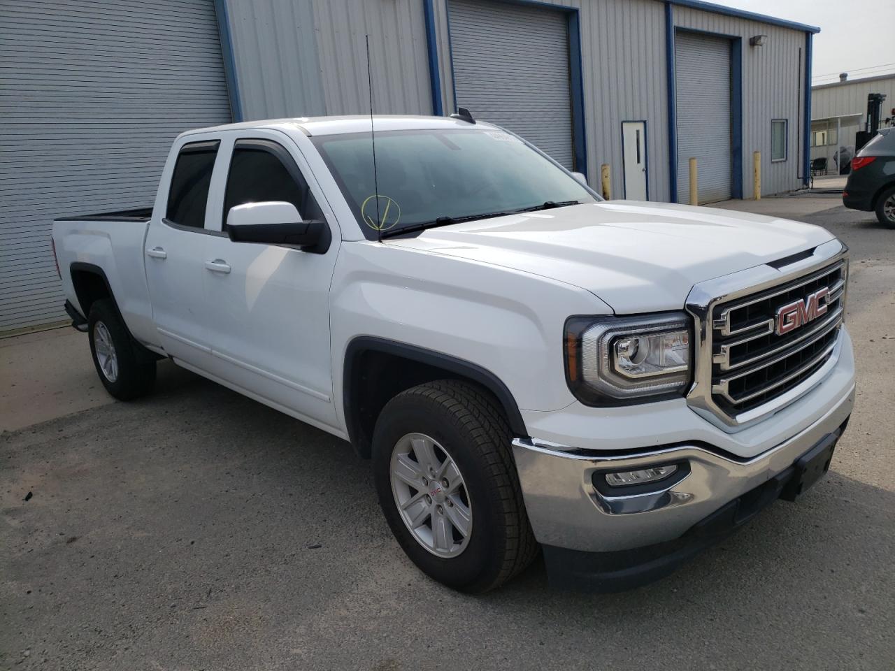GMC SIERRA C15 2017 with VIN 1GTR1MEC1HZ396994 - Photo from auction