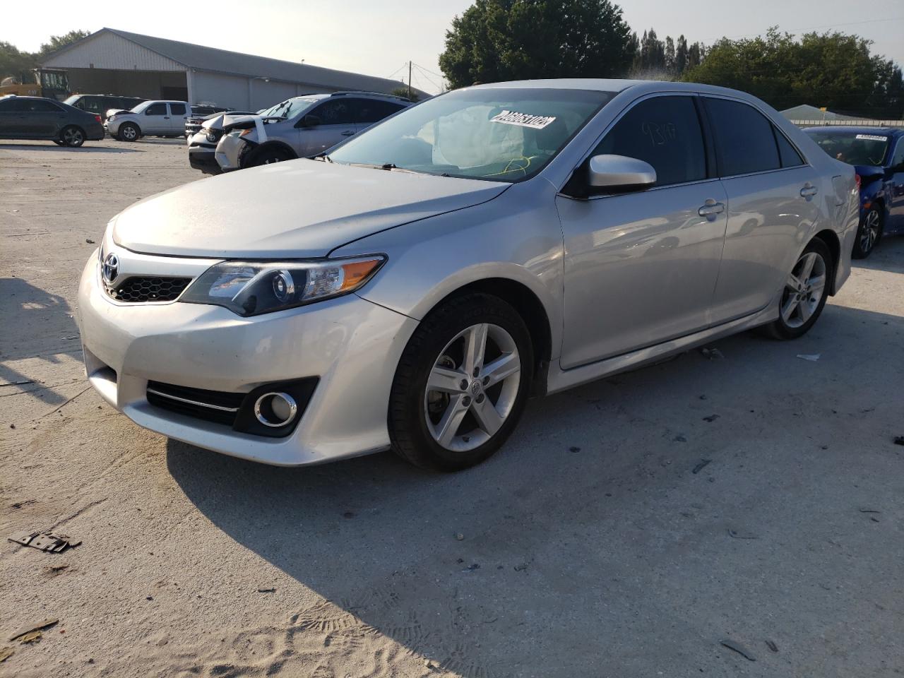 Photo 2 from auction – 2014 TOYOTA CAMRY L with VIN 4T1BF1FK5EU376839