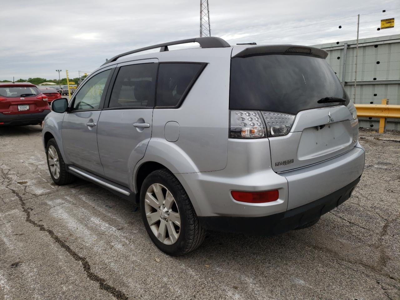 Photo 3 from auction – 2010 MITSUBISHI OUTLANDER with VIN JA4AT3AW8AZ002201