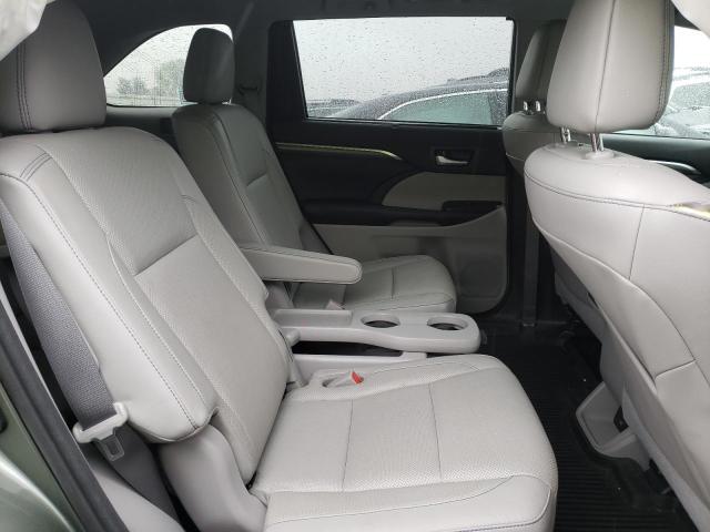 Photo 6 from auction – 2018 TOYOTA HIGHLANDER with VIN 5TDDZRFH0JS485649