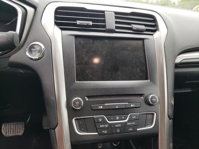 Photo 9 from auction – 2017 FORD FUSION SE with VIN 3FA6P0HD2HR203552