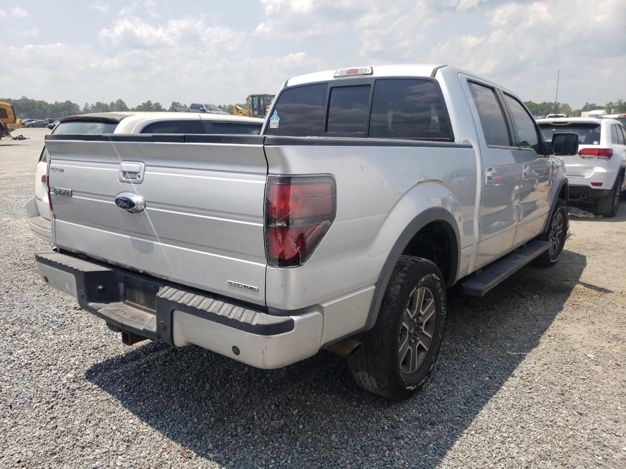 Photo 4 from auction – 2012 FORD F150 SUPER with VIN 1FTFW1EF1CFC00012