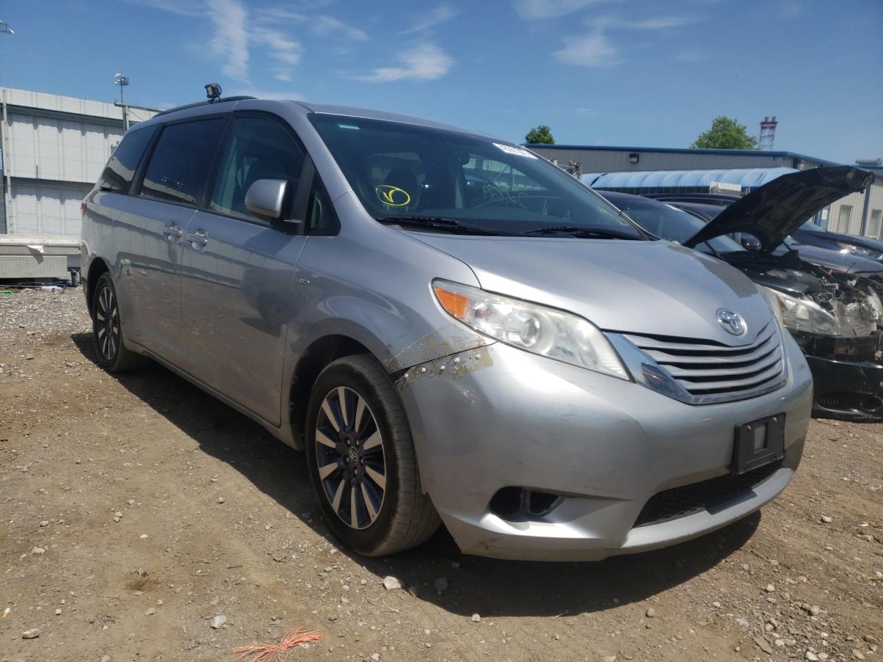 TOYOTA SIENNA LE 2017 with VIN 5TDJZ3DC0HS155351 - Photo from auction