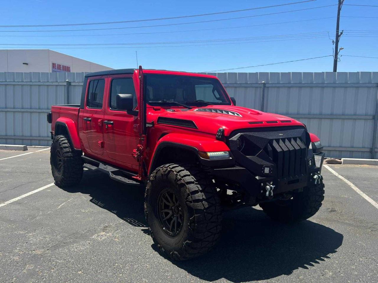 JEEP GLADIATOR 2020 with VIN 1C6HJTFG0LL174926 - Photo from auction
