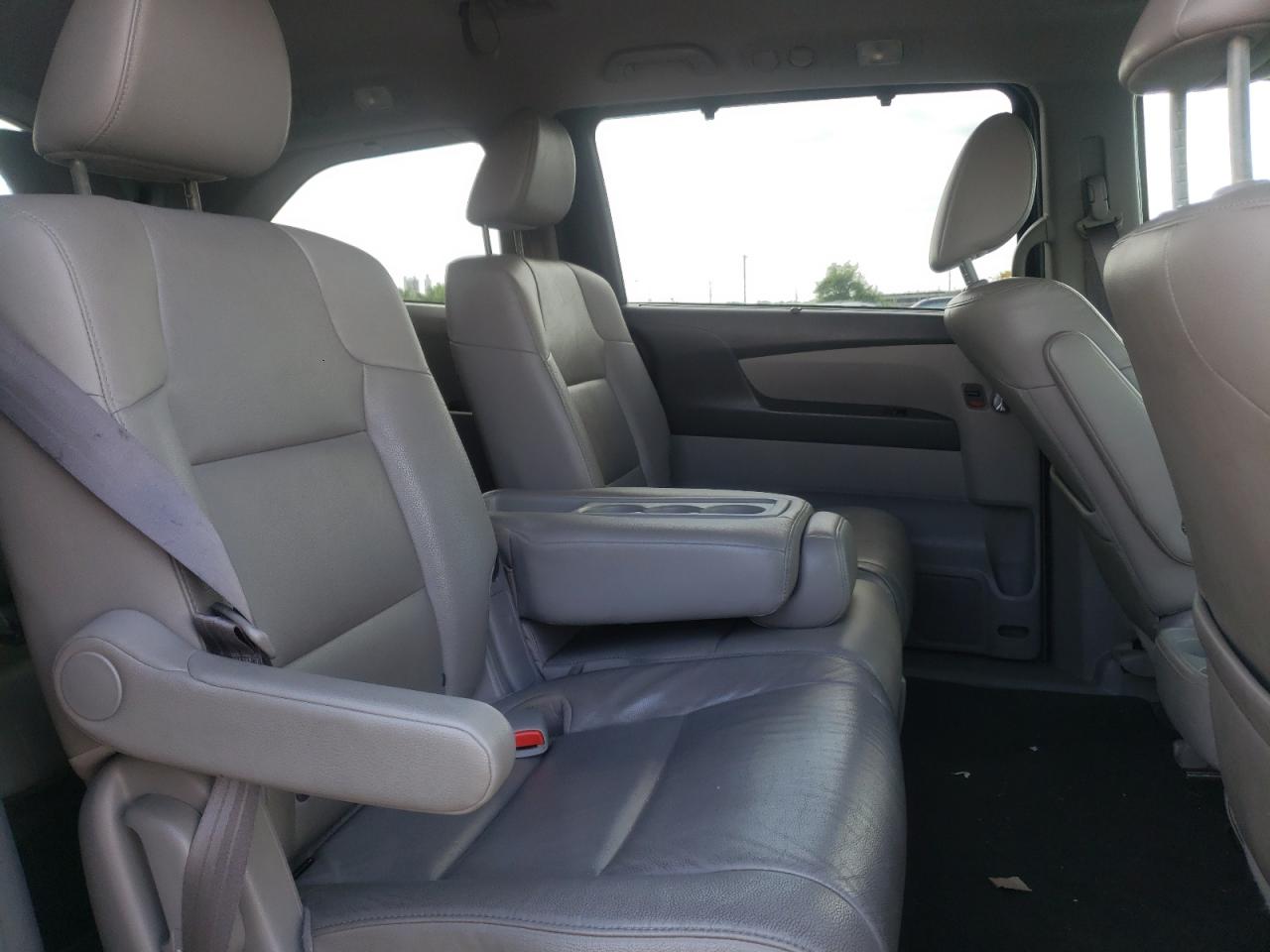 Photo 6 from auction – 2014 HONDA ODYSSEY EX with VIN 5FNRL5H61EB123853