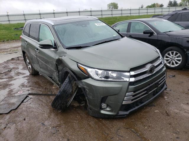 TOYOTA HIGHLANDER 2018 with VIN 5TDDZRFH0JS485649 - Photo from auction