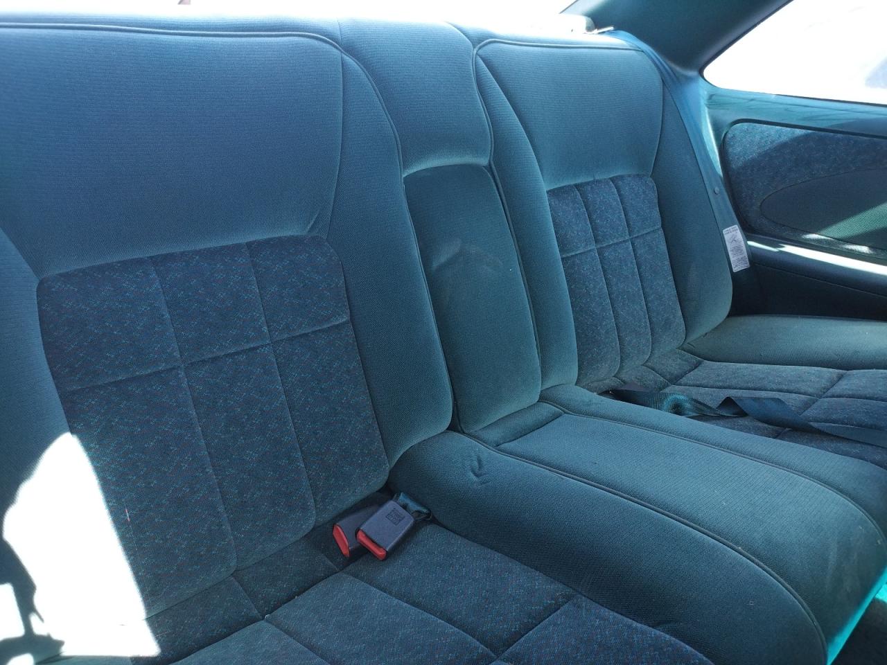 Photo 6 from auction – 1994 FORD THUNDERBIR with VIN 1FALP62W3RH111899