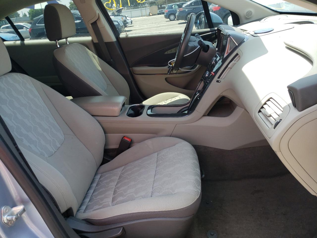 Photo 5 from auction – 2014 CHEVROLET VOLT with VIN 1G1RE6E42EU165239
