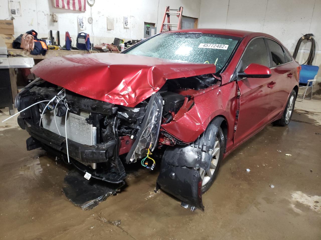 Photo 2 from auction – 2016 HYUNDAI SONATA SE with VIN 5NPE24AF0GH283121