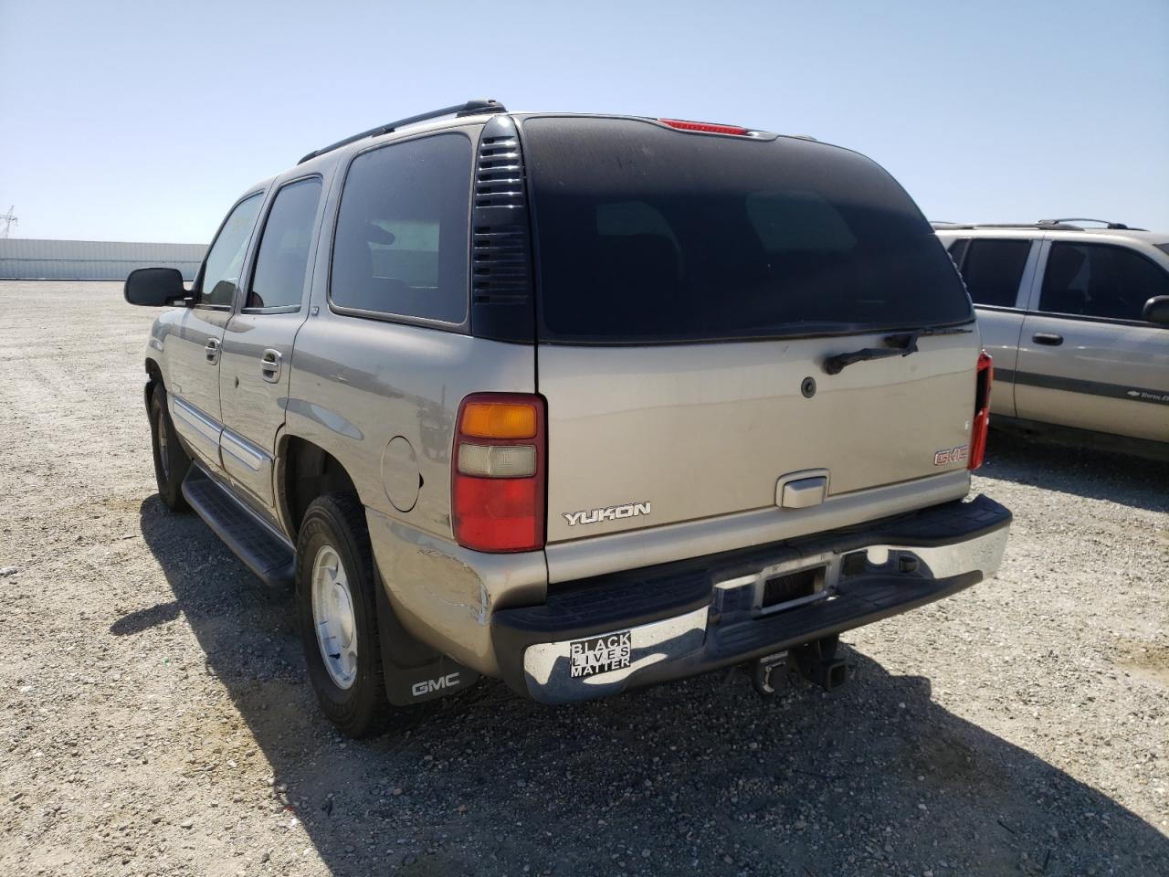 Photo 3 from auction – 2003 GMC YUKON with VIN 1GKEC13T73R268234