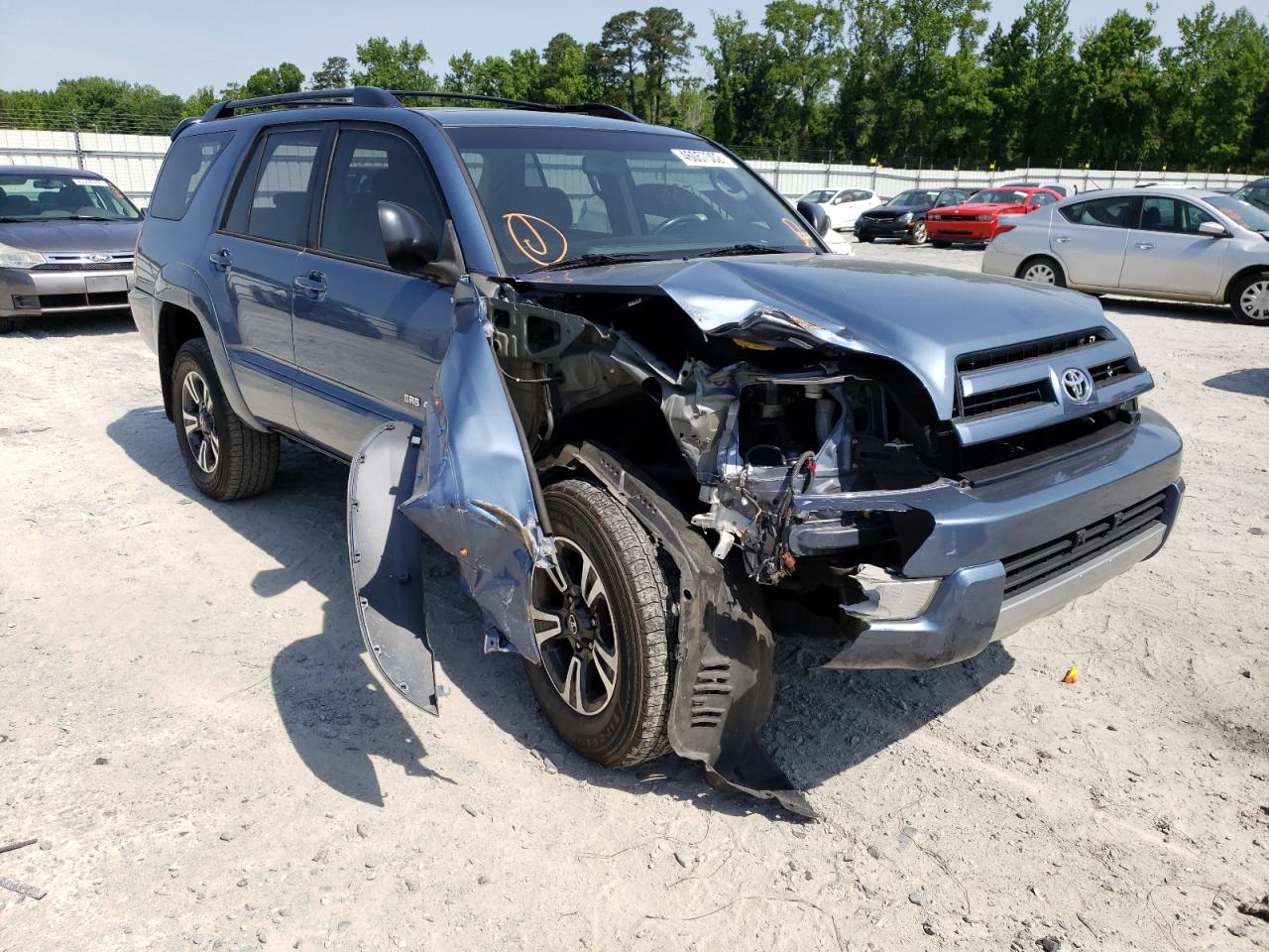 TOYOTA 4RUNNER SR 2004 with VIN JTEBU14R640036885 - Photo from auction