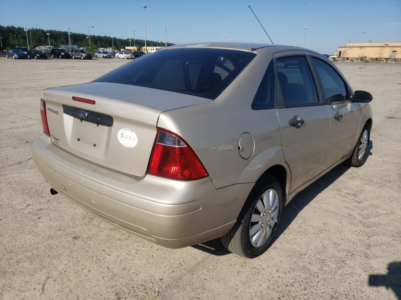 Photo 4 from auction – 2007 FORD FOCUS ZX4 with VIN 1FAFP34N87W159763