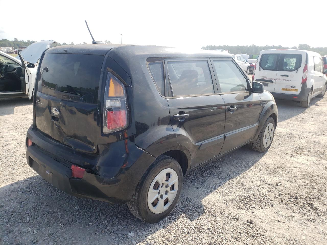 Photo 4 from auction – 2011 KIA SOUL with VIN KNDJT2A18B7203629