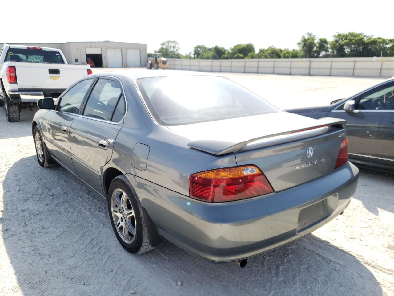 Photo 3 from auction – 2000 ACURA 3.2TL with VIN 19UUA5660YA059970