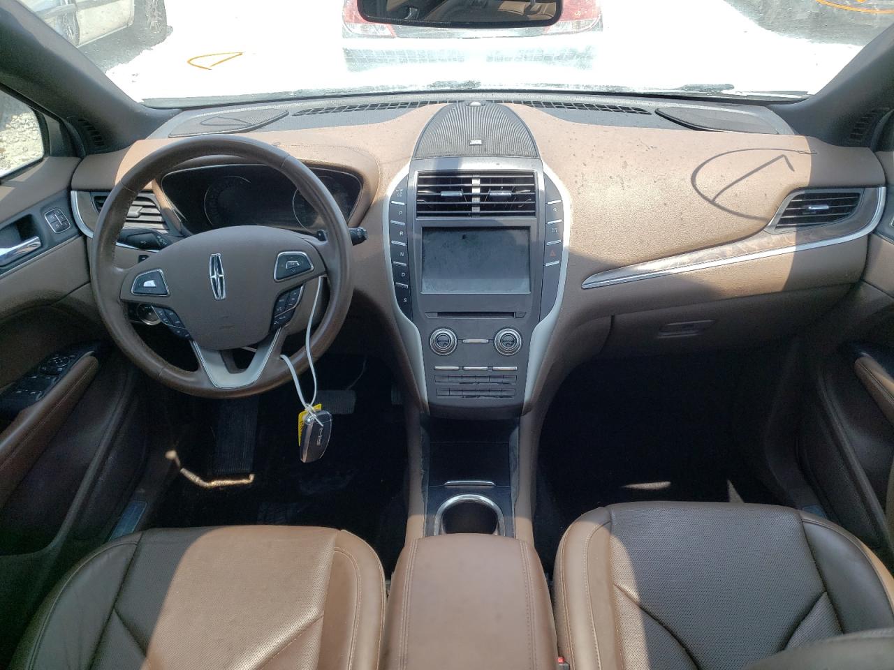 Photo 9 from auction – 2017 LINCOLN MKC RESERV with VIN 5LMCJ3C94HUL16908
