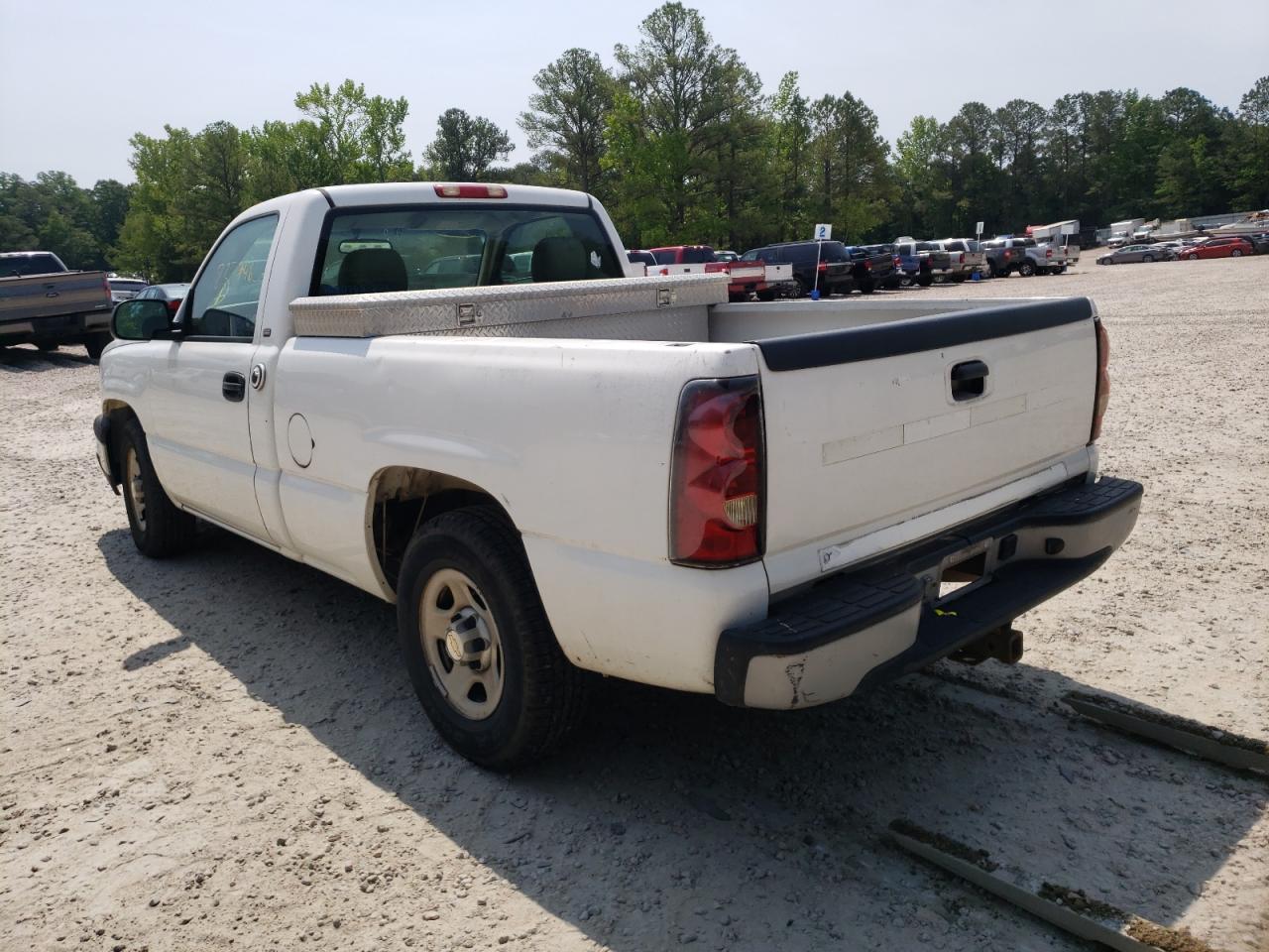 Photo 9 from auction – 2004 CHEVROLET SILVERADO with VIN 1GCEC14X14Z183517