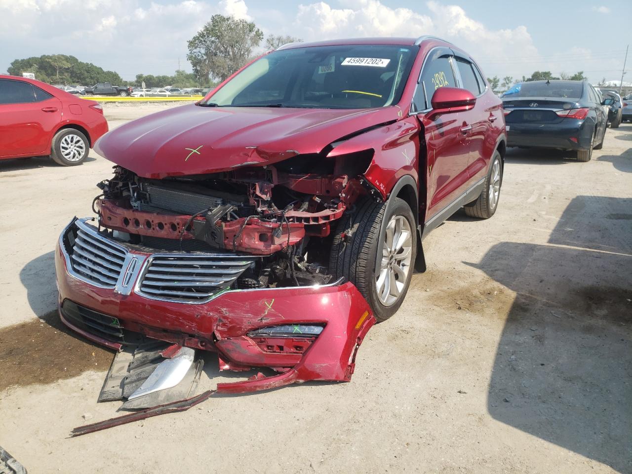Photo 2 from auction – 2018 LINCOLN MKC SELECT with VIN 5LMCJ2C99JUL21537