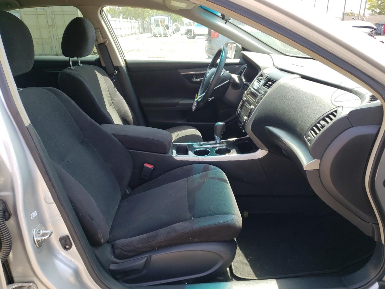 Photo 5 from auction – 2013 NISSAN ALTIMA 2.5 with VIN 1N4AL3AP3DN552597