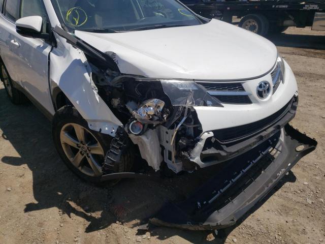 Photo 9 from auction – 2015 TOYOTA RAV4 XLE with VIN JTMRFREV1FD150604