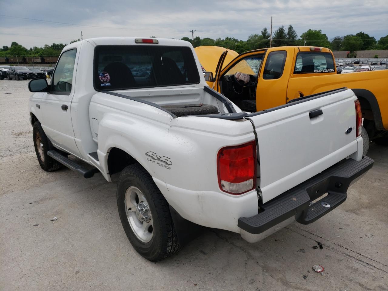 Photo 3 from auction – 2000 FORD RANGER with VIN 1FTYR11V6YPA71862