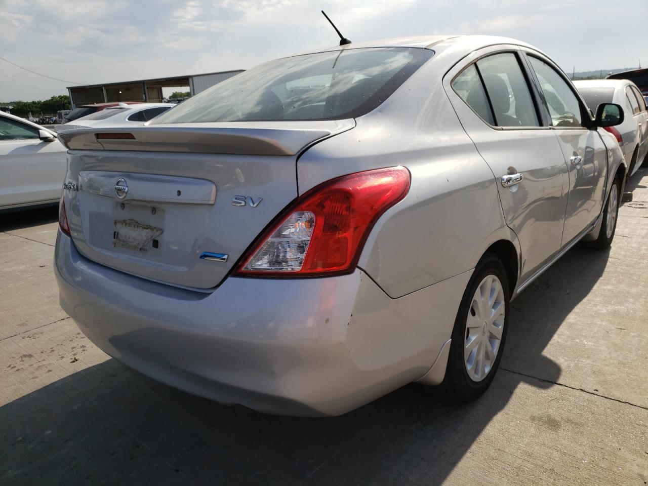 Photo 4 from auction – 2014 NISSAN VERSA S with VIN 3N1CN7AP0EK449782