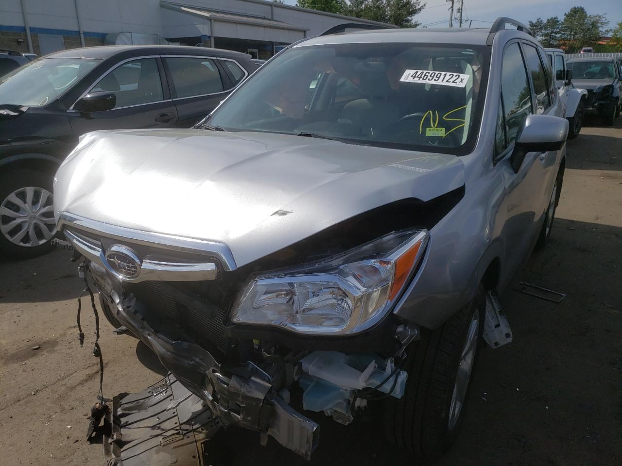 Photo 2 from auction – 2015 SUBARU FORESTER 2 with VIN JF2SJADC3FG568213