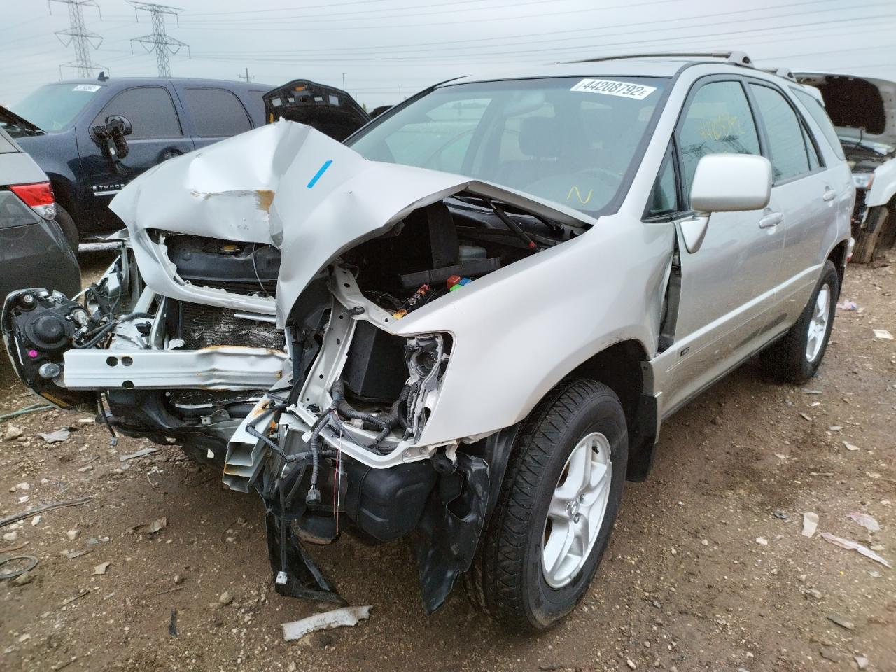 Photo 2 from auction – 2001 LEXUS RX 300 with VIN JTJHF10U810215196