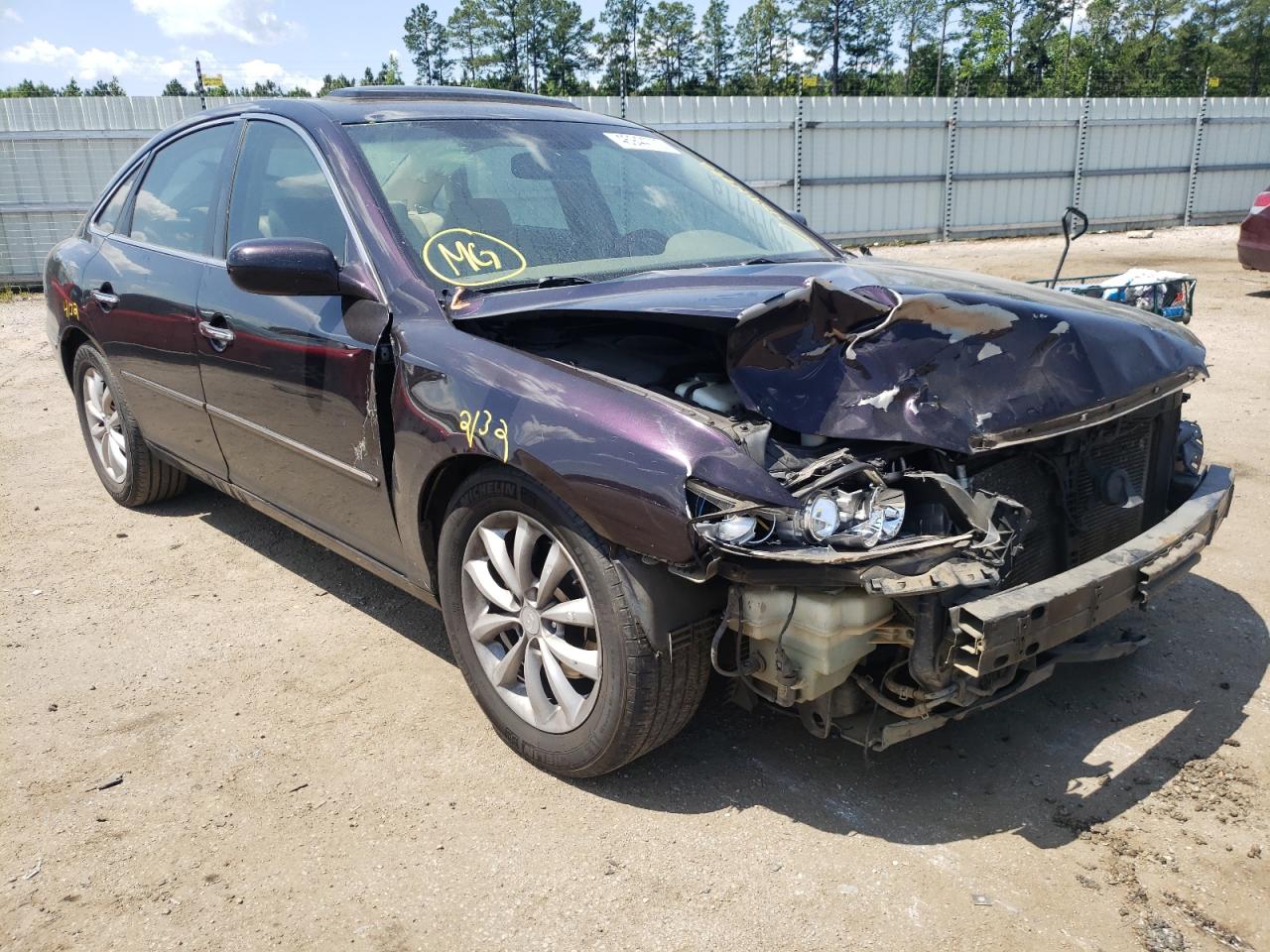 HYUNDAI AZERA SE 2006 with VIN KMHFC46F66A054258 - Photo from auction